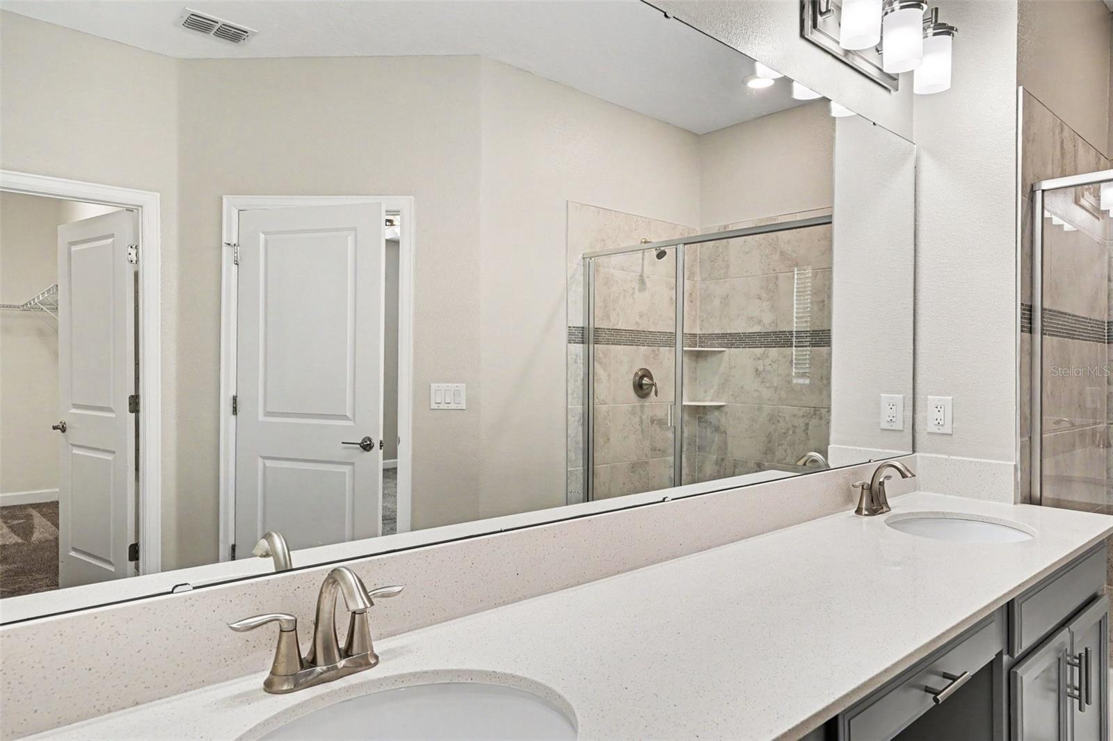 490 BRUNSWICK DR, DAVENPORT, FL, 33837