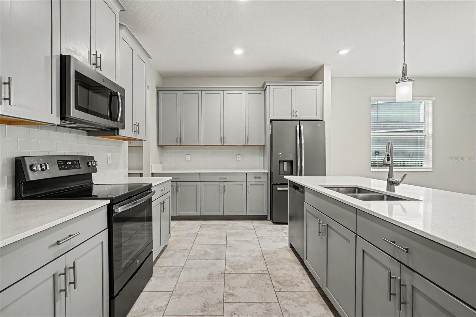490 BRUNSWICK DR, DAVENPORT, FL, 33837