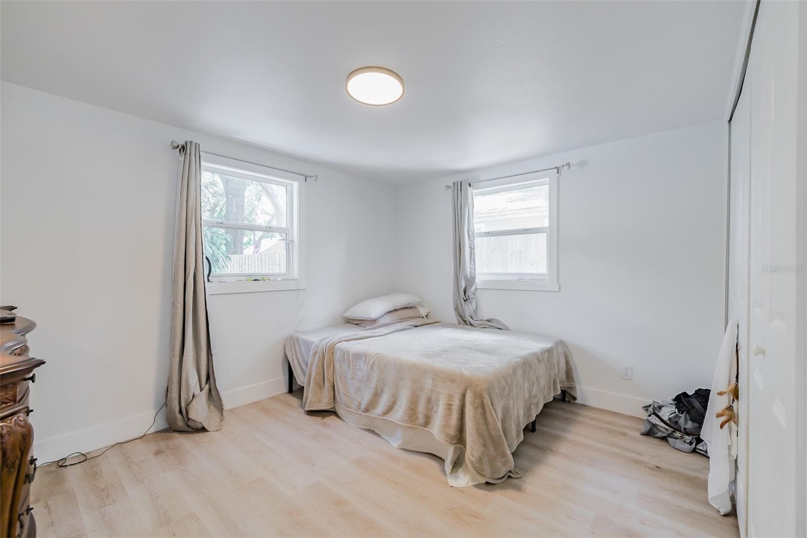 8705 N HIGHLAND AVE, TAMPA, FL, 33604