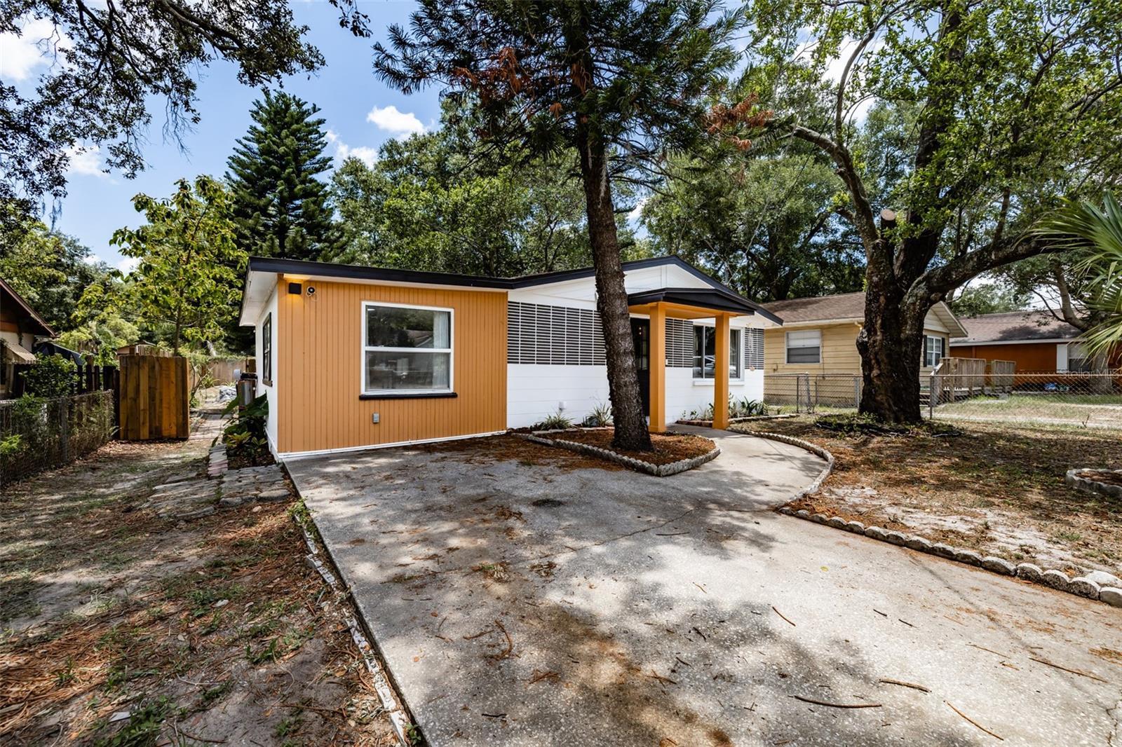 8705 N HIGHLAND AVE, TAMPA, FL, 33604