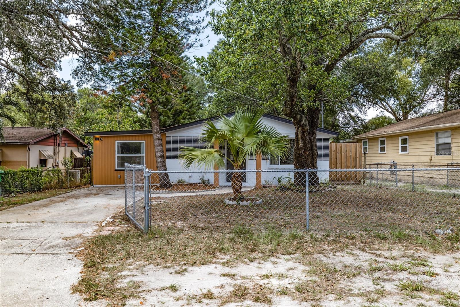 8705 N HIGHLAND AVE, TAMPA, FL, 33604