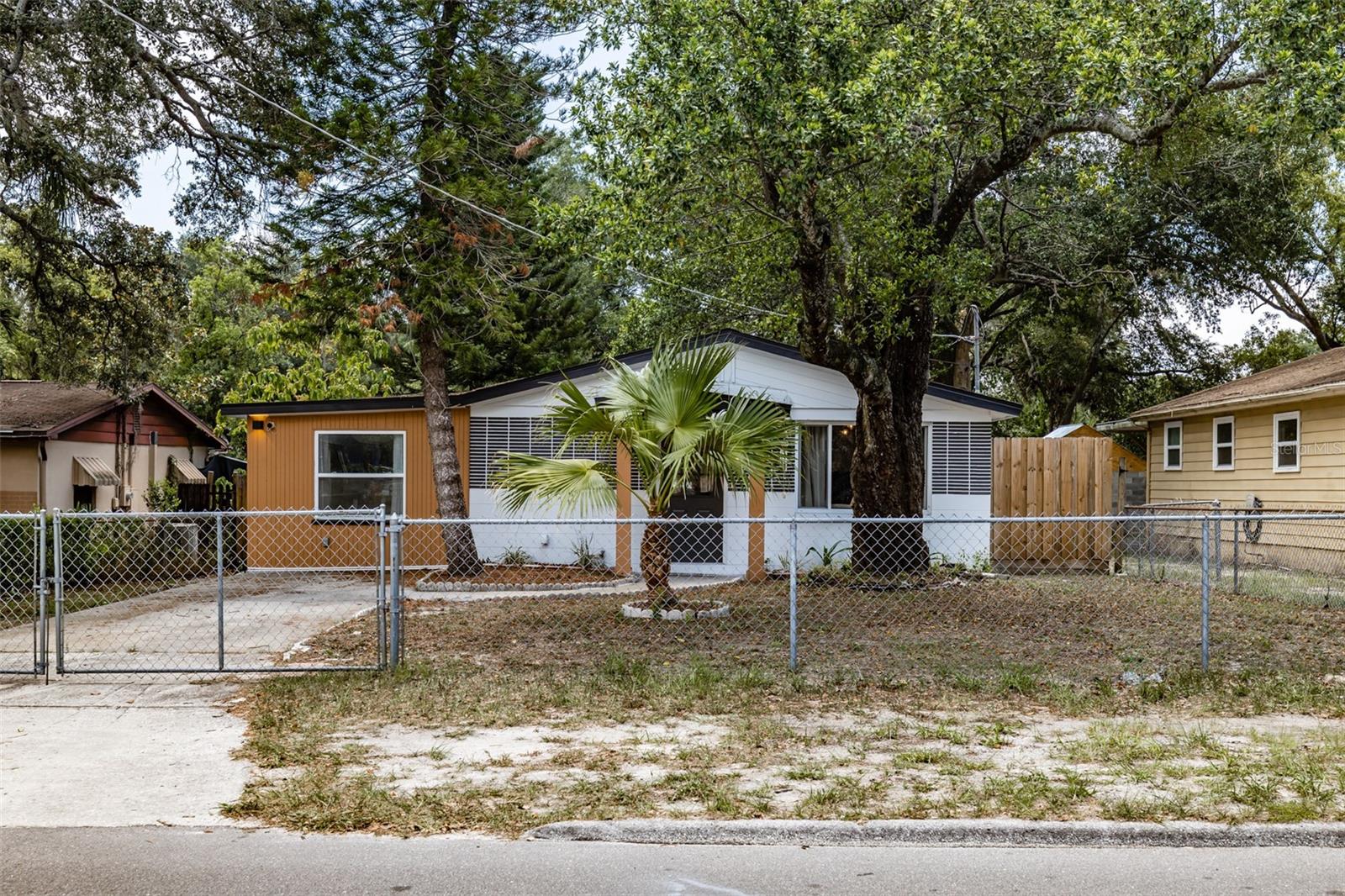 8705 N HIGHLAND AVE, TAMPA, FL, 33604
