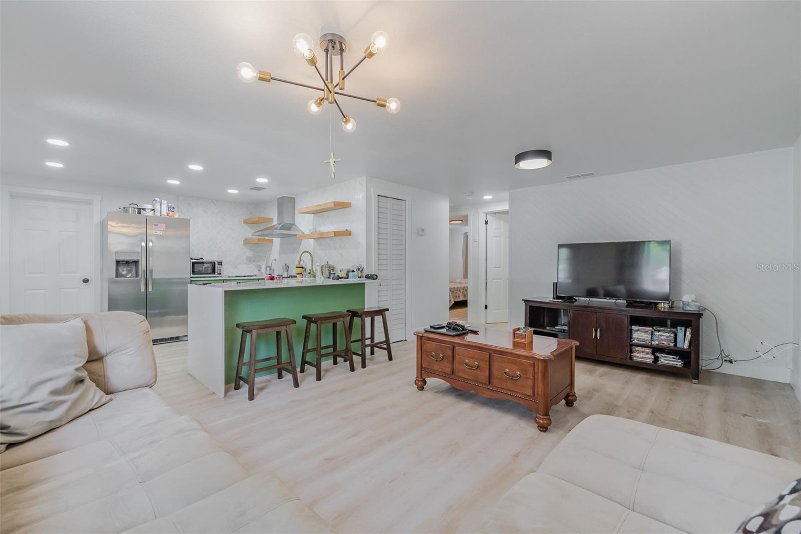 8705 N HIGHLAND AVE, TAMPA, FL, 33604
