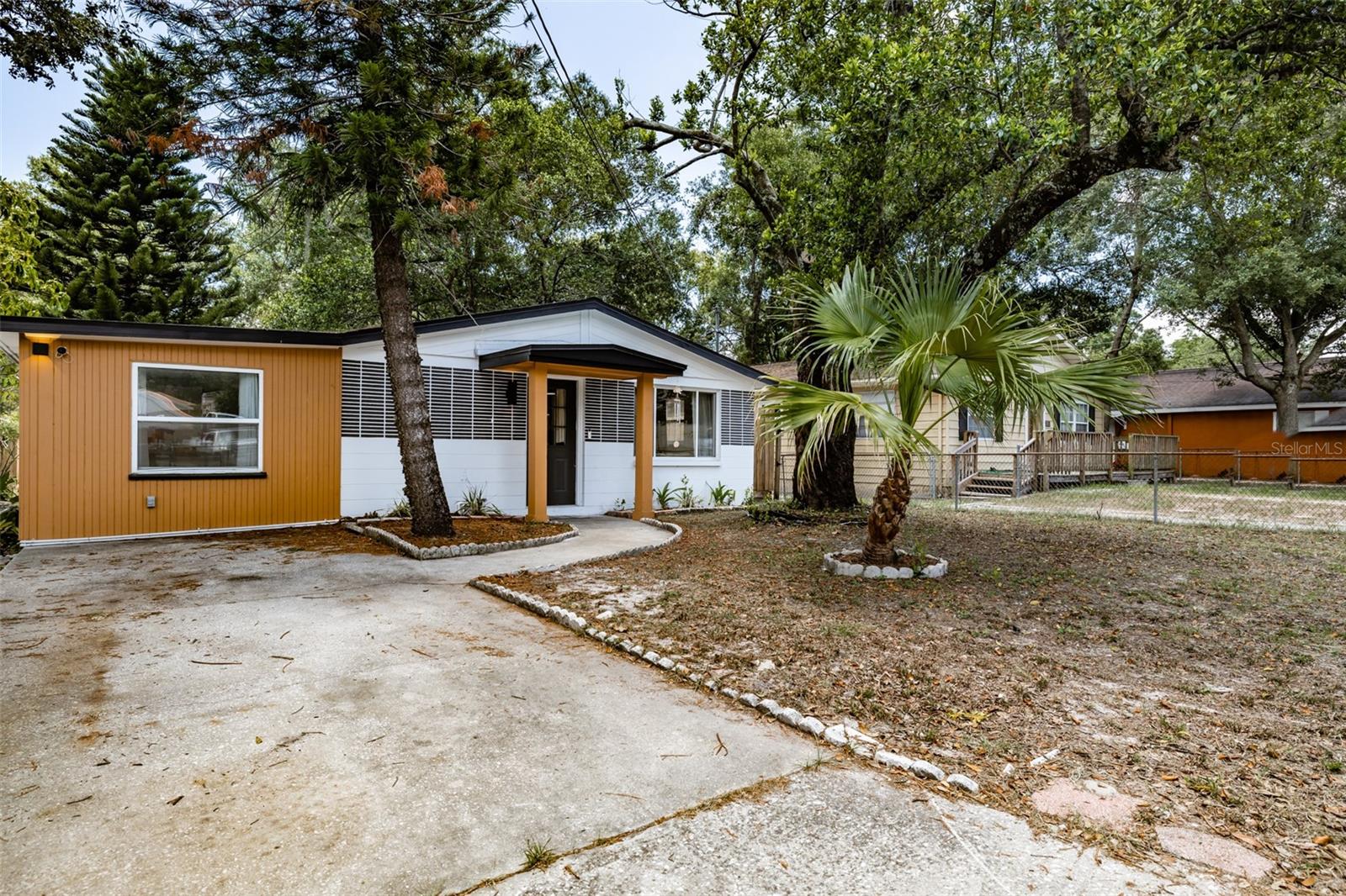 8705 N HIGHLAND AVE, TAMPA, FL, 33604