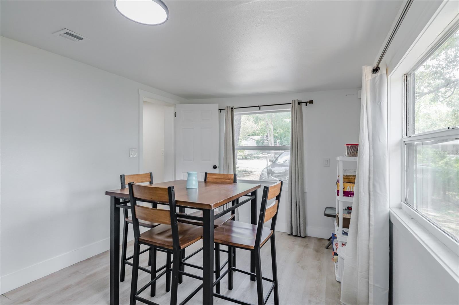 8705 N HIGHLAND AVE, TAMPA, FL, 33604