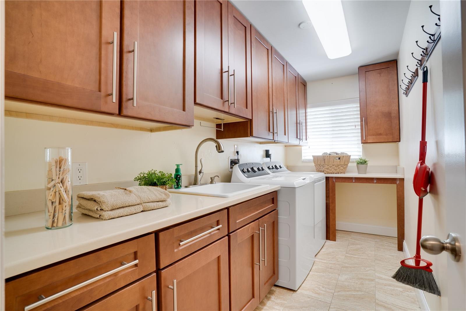 13254 87TH PL, SEMINOLE, FL, 33776