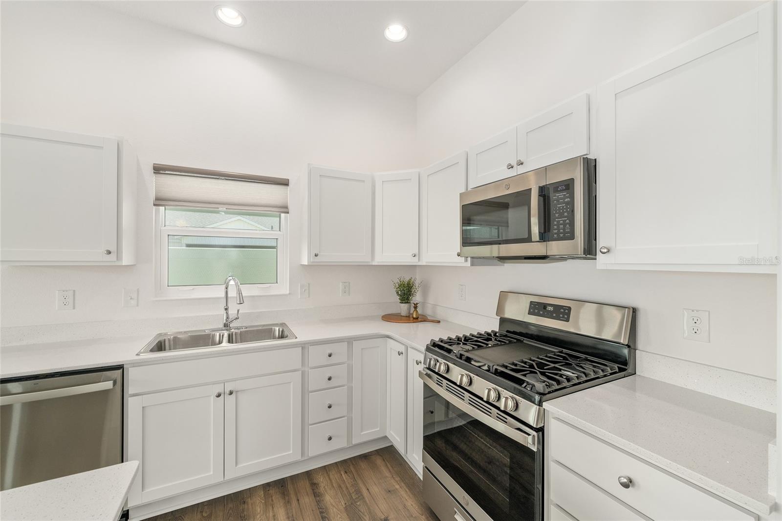 1576 GOOD PL, THE VILLAGES, FL, 34762