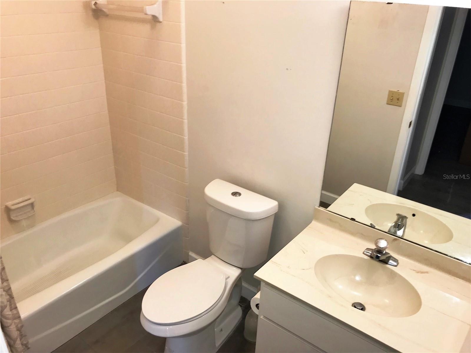 283 SHERWOOD DR #283U, BRADENTON, FL, 34210