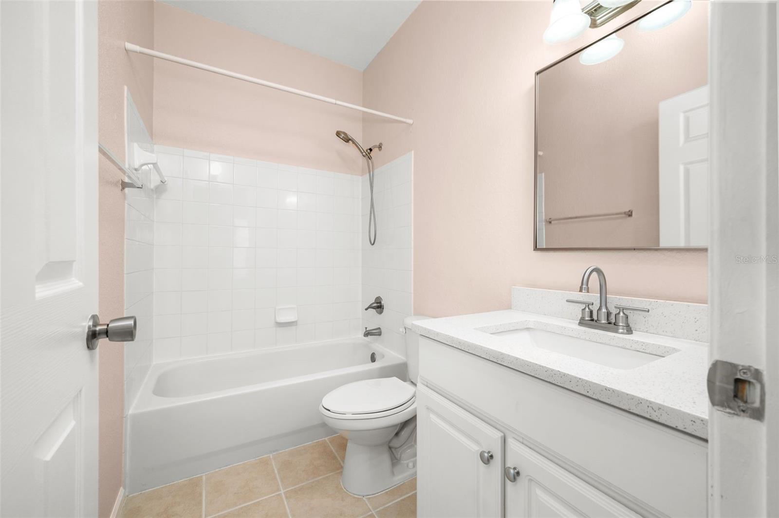 5065 NW 45TH RD #102, GAINESVILLE, FL, 32606