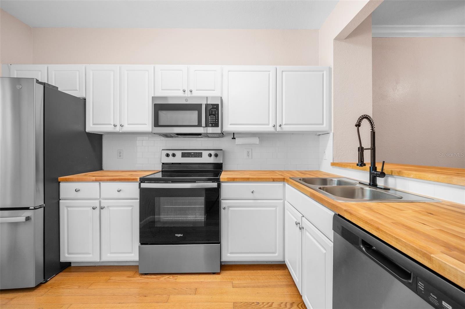 5065 NW 45TH RD #102, GAINESVILLE, FL, 32606