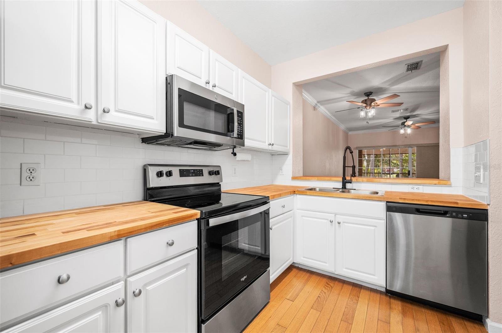5065 NW 45TH RD #102, GAINESVILLE, FL, 32606