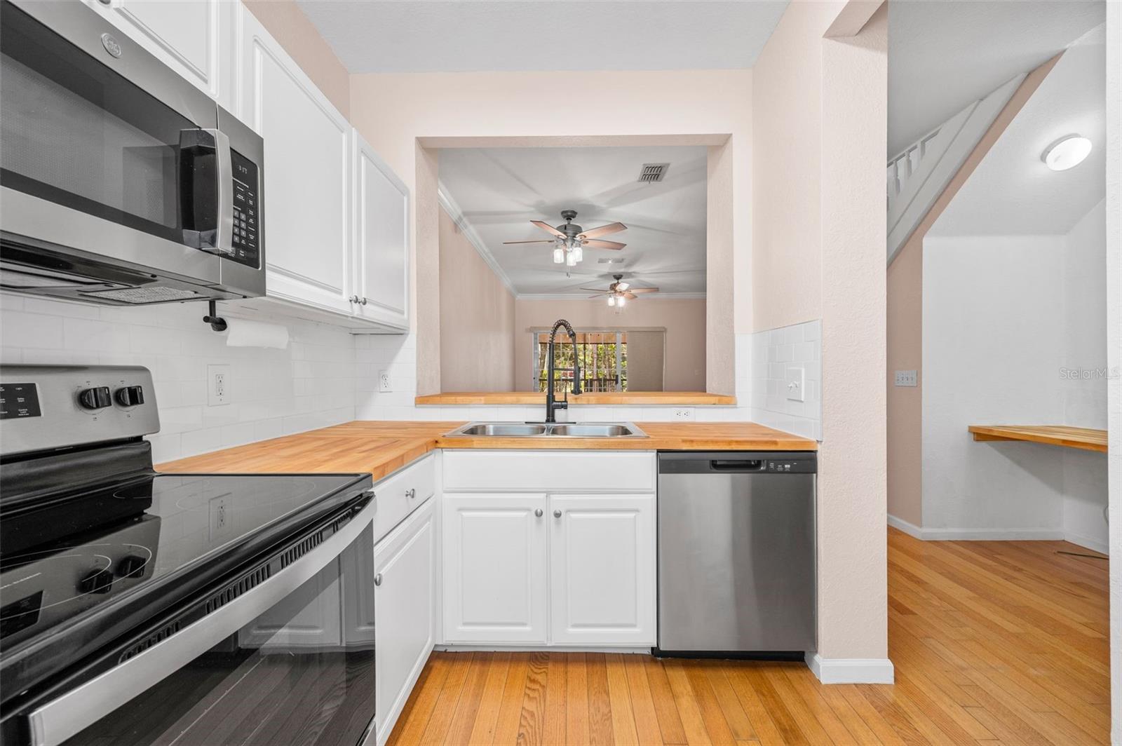 5065 NW 45TH RD #102, GAINESVILLE, FL, 32606