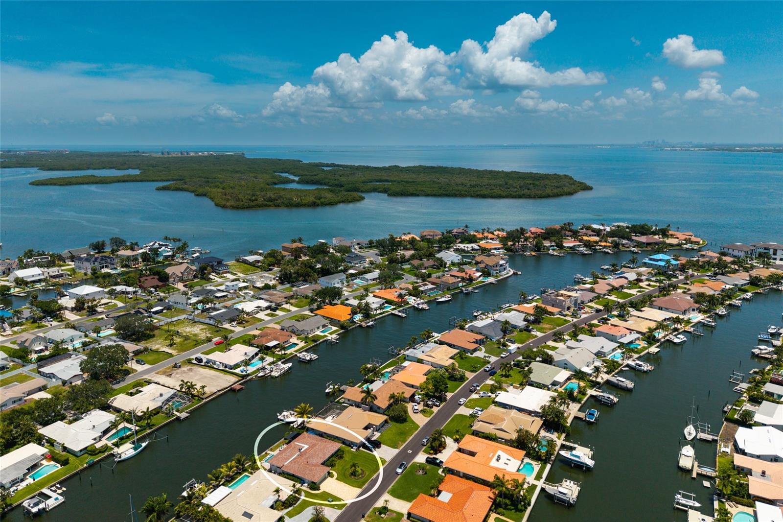 2011 MICHIGAN AVE NE, ST PETERSBURG, FL, 33703