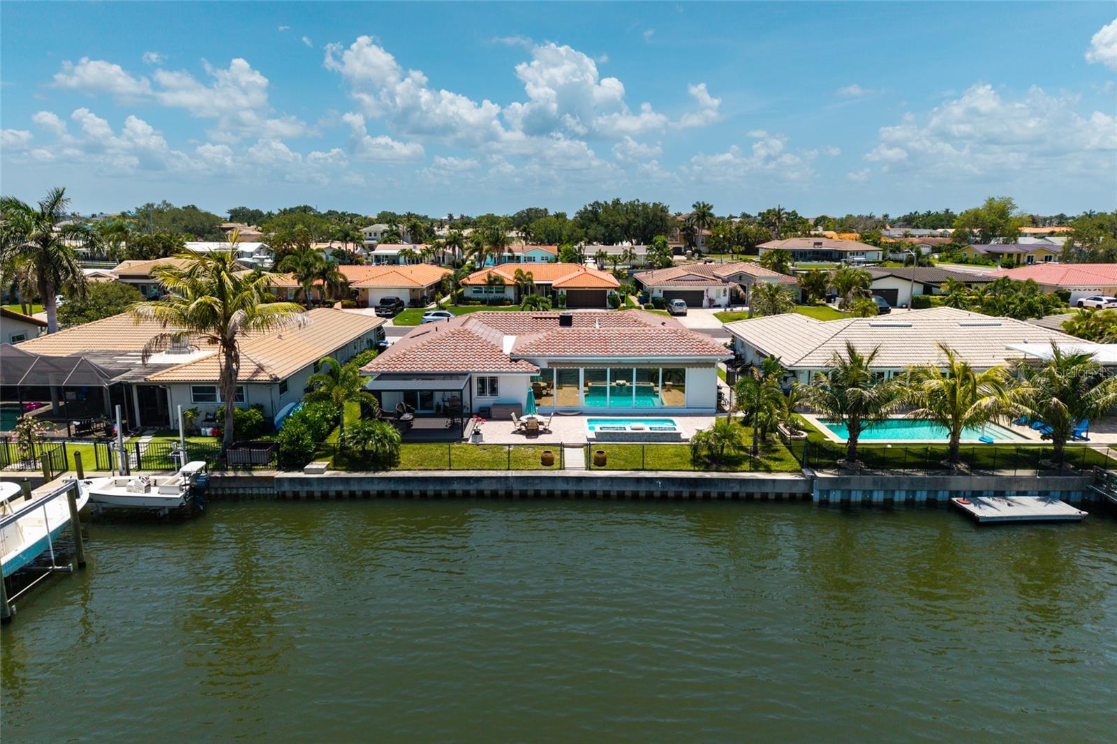 2011 MICHIGAN AVE NE, ST PETERSBURG, FL, 33703