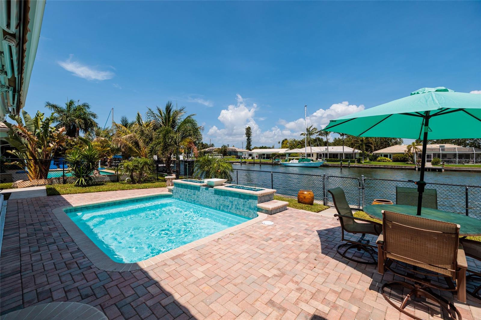 2011 MICHIGAN AVE NE, ST PETERSBURG, FL, 33703