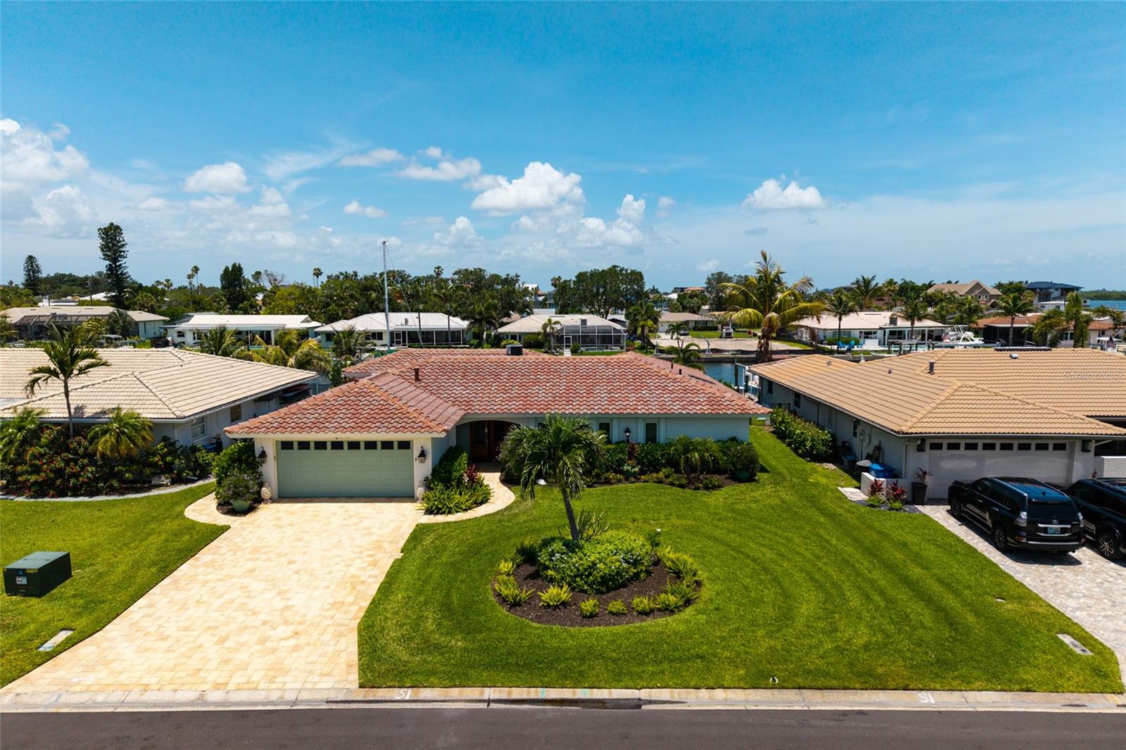 2011 MICHIGAN AVE NE, ST PETERSBURG, FL, 33703