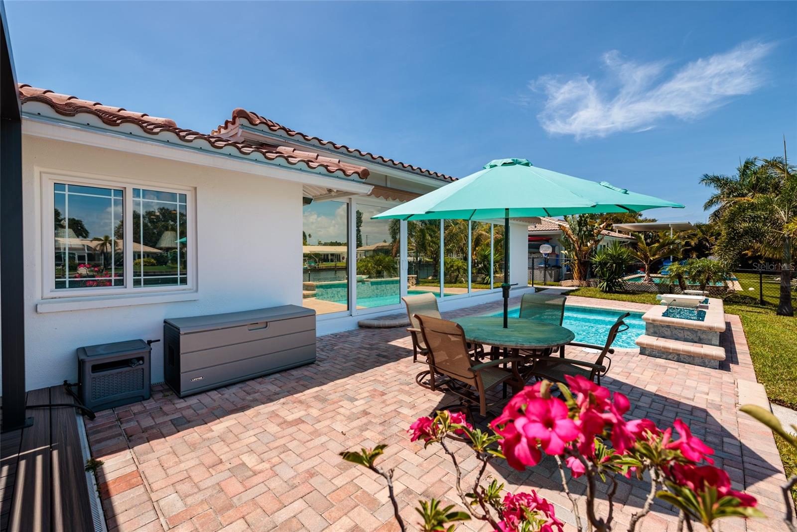 2011 MICHIGAN AVE NE, ST PETERSBURG, FL, 33703
