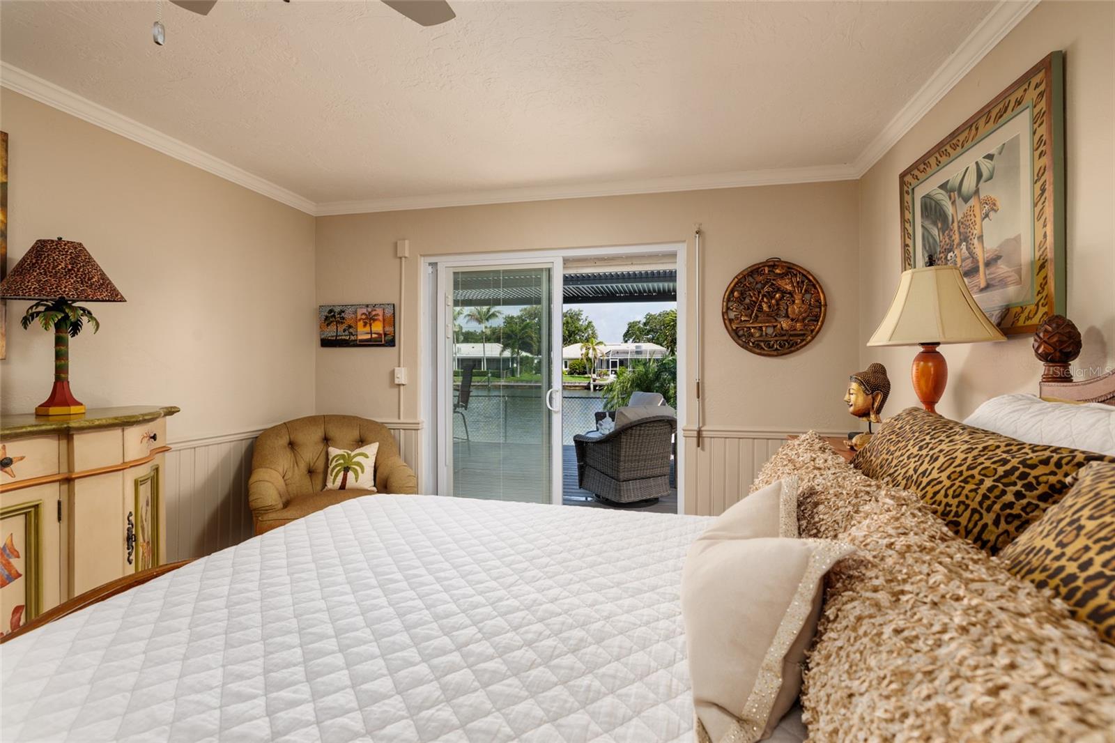 2011 MICHIGAN AVE NE, ST PETERSBURG, FL, 33703