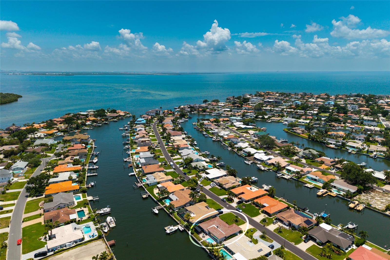 2011 MICHIGAN AVE NE, ST PETERSBURG, FL, 33703