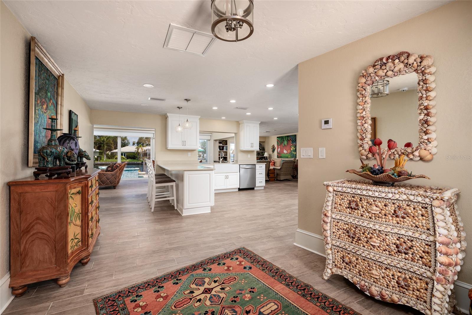 2011 MICHIGAN AVE NE, ST PETERSBURG, FL, 33703
