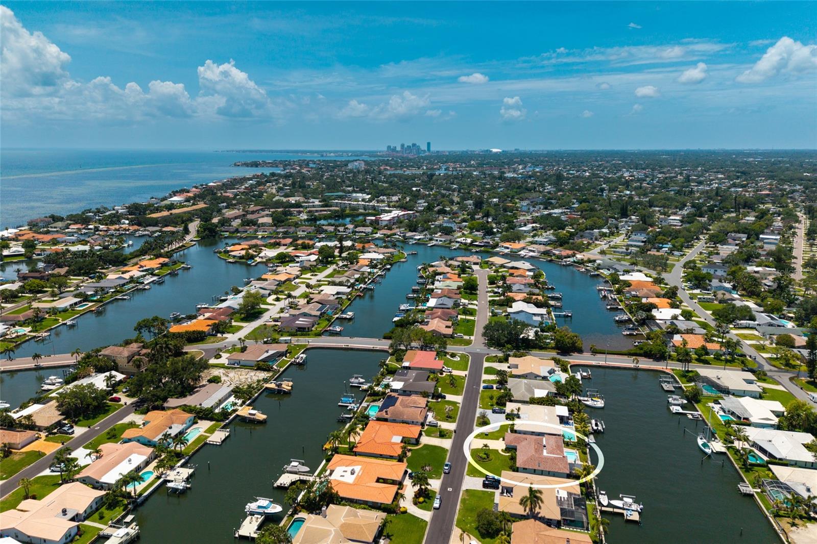 2011 MICHIGAN AVE NE, ST PETERSBURG, FL, 33703