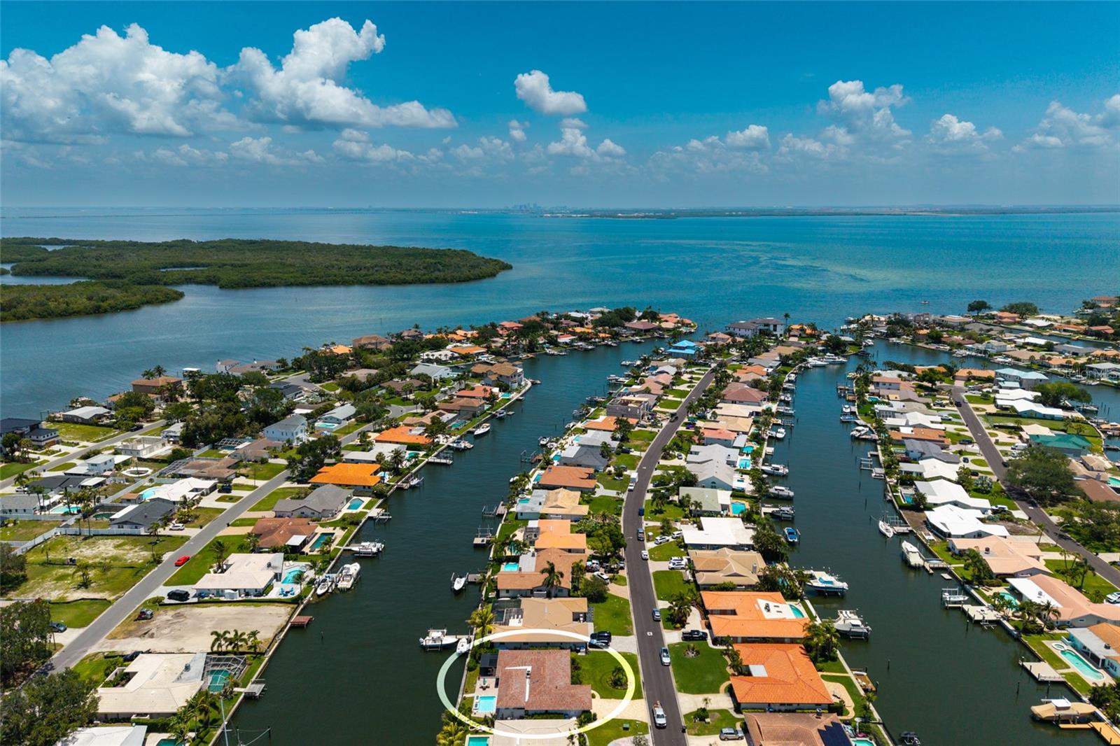 2011 MICHIGAN AVE NE, ST PETERSBURG, FL, 33703