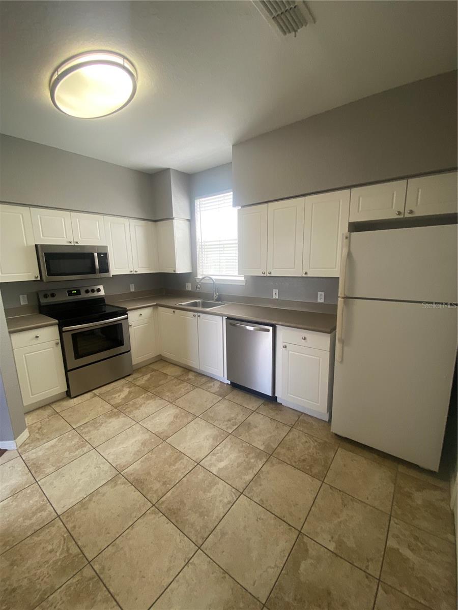 4009 SAND PALM CT, TAMPA, FL, 33624