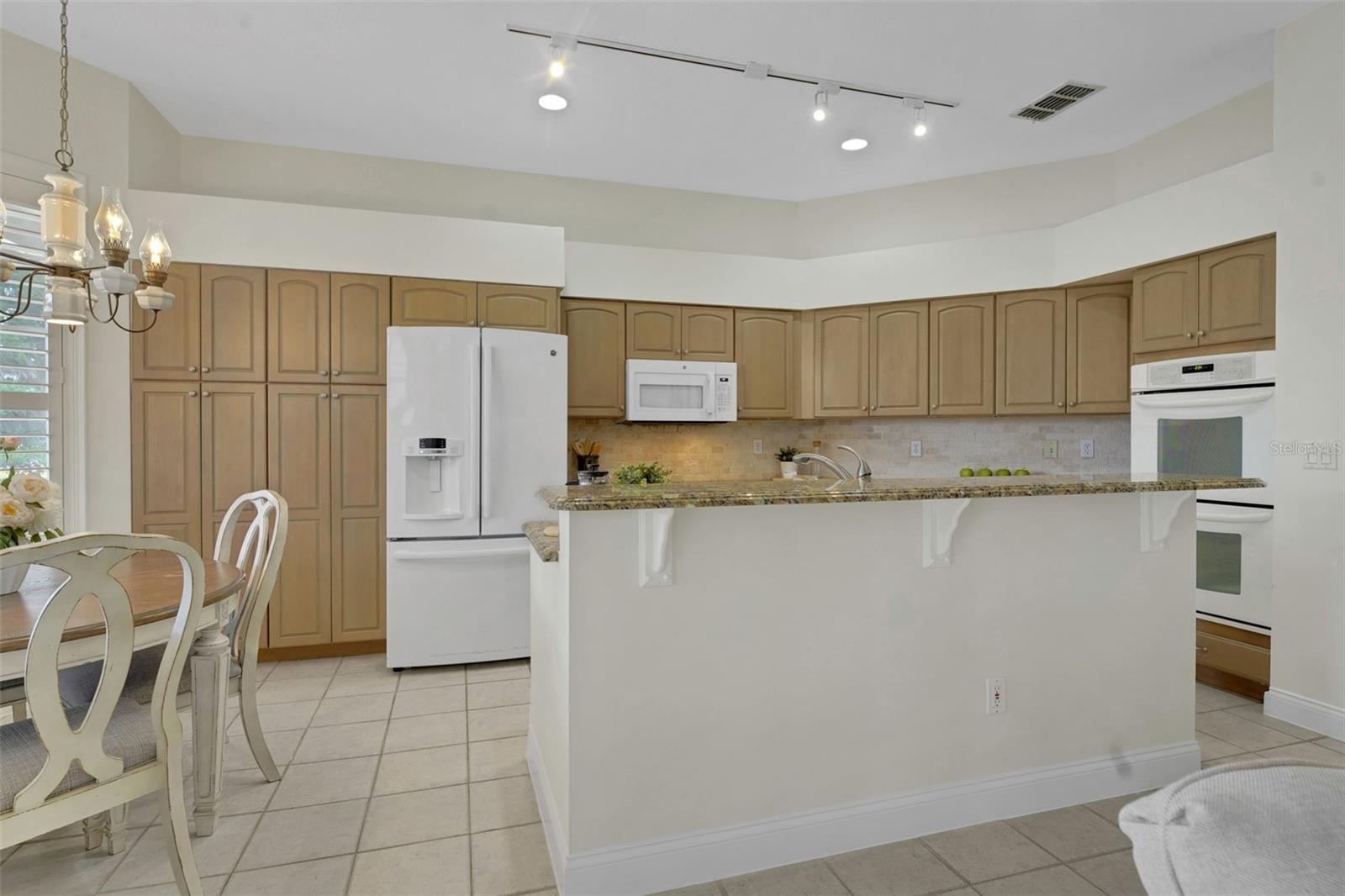 1208 BRAMPTON PL, LAKE MARY, FL, 32746