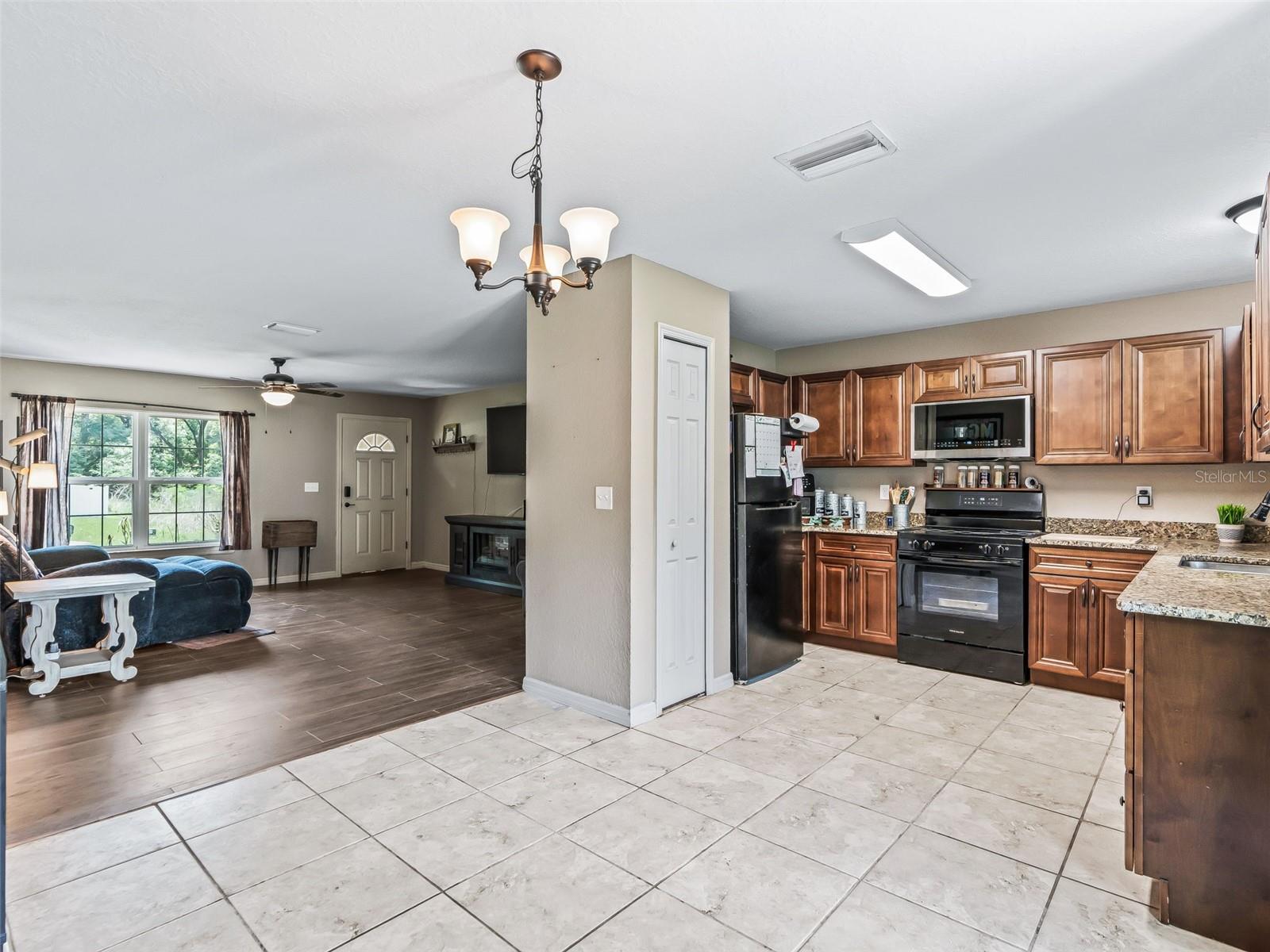 4243 SE 131ST LN, BELLEVIEW, FL, 34420