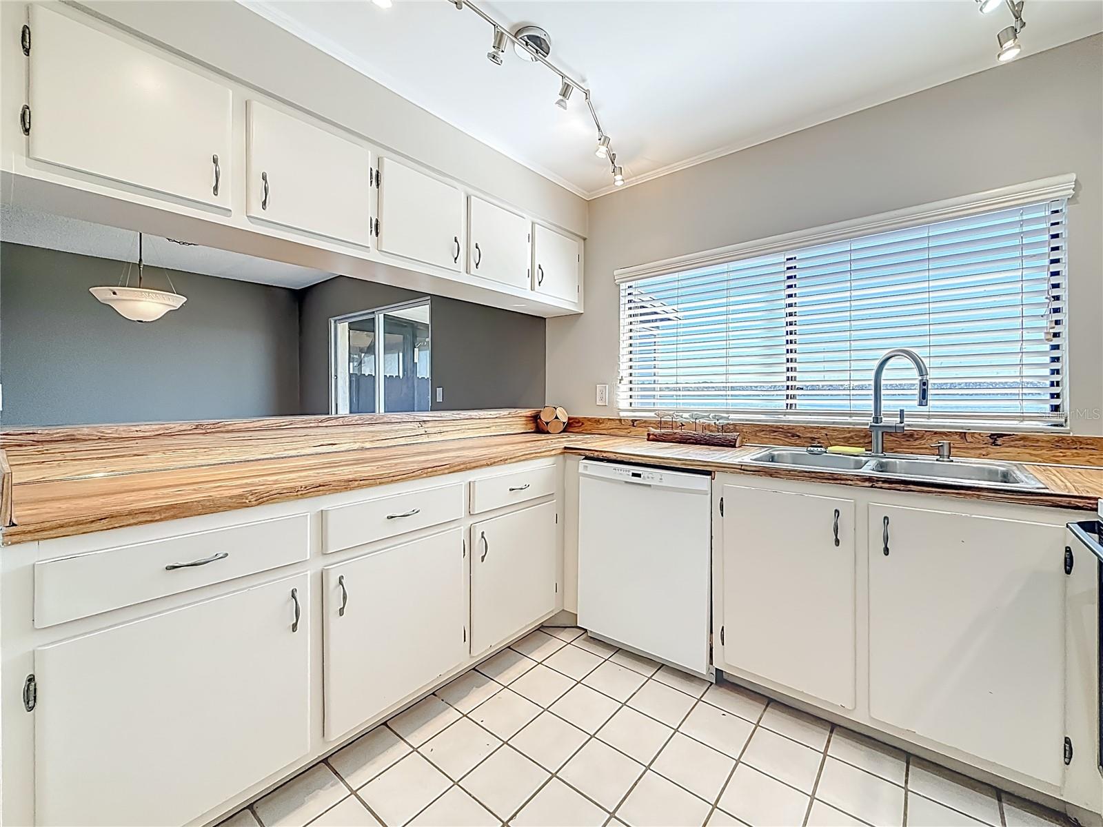 9209 SEMINOLE BLVD #32, SEMINOLE, FL, 33772