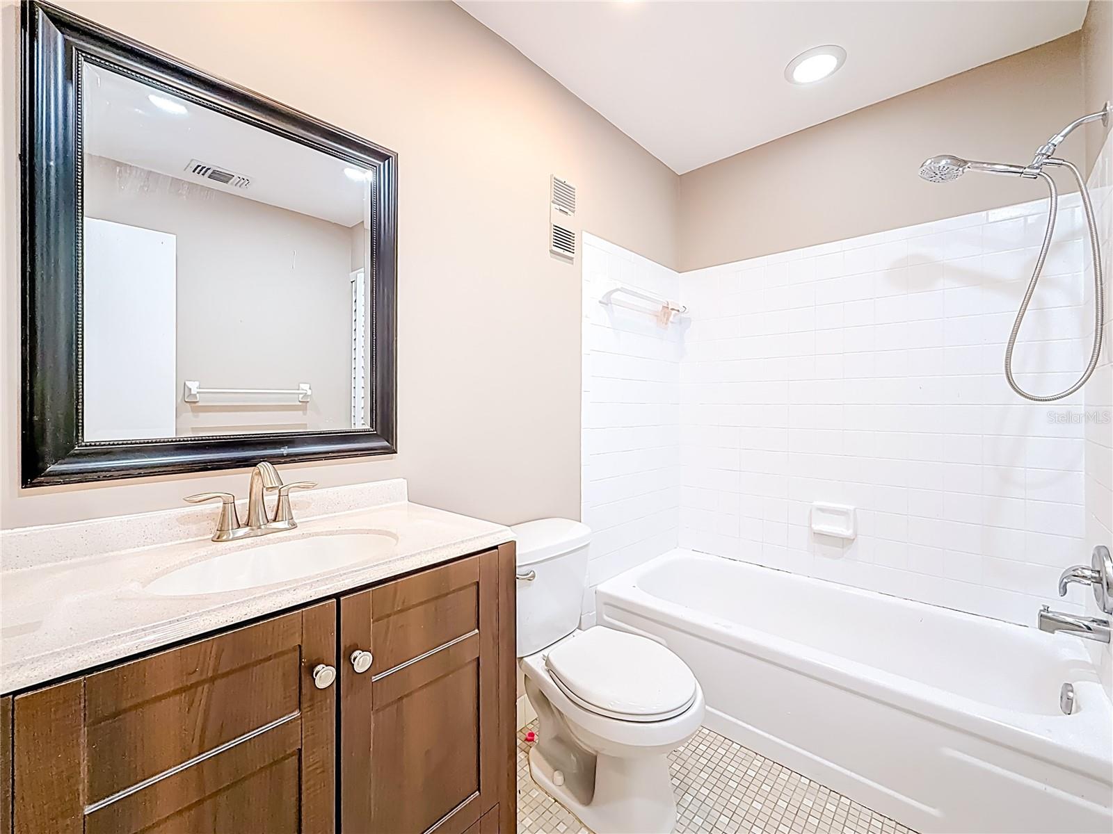 9209 SEMINOLE BLVD #32, SEMINOLE, FL, 33772