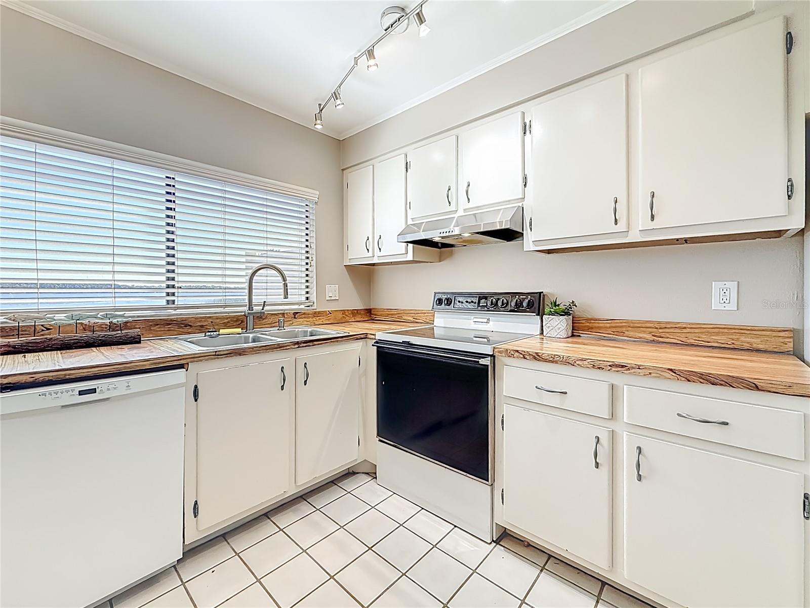 9209 SEMINOLE BLVD #32, SEMINOLE, FL, 33772