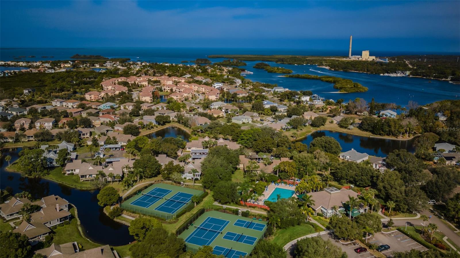 1015 TEAL POINTE, TARPON SPRINGS, FL, 34689
