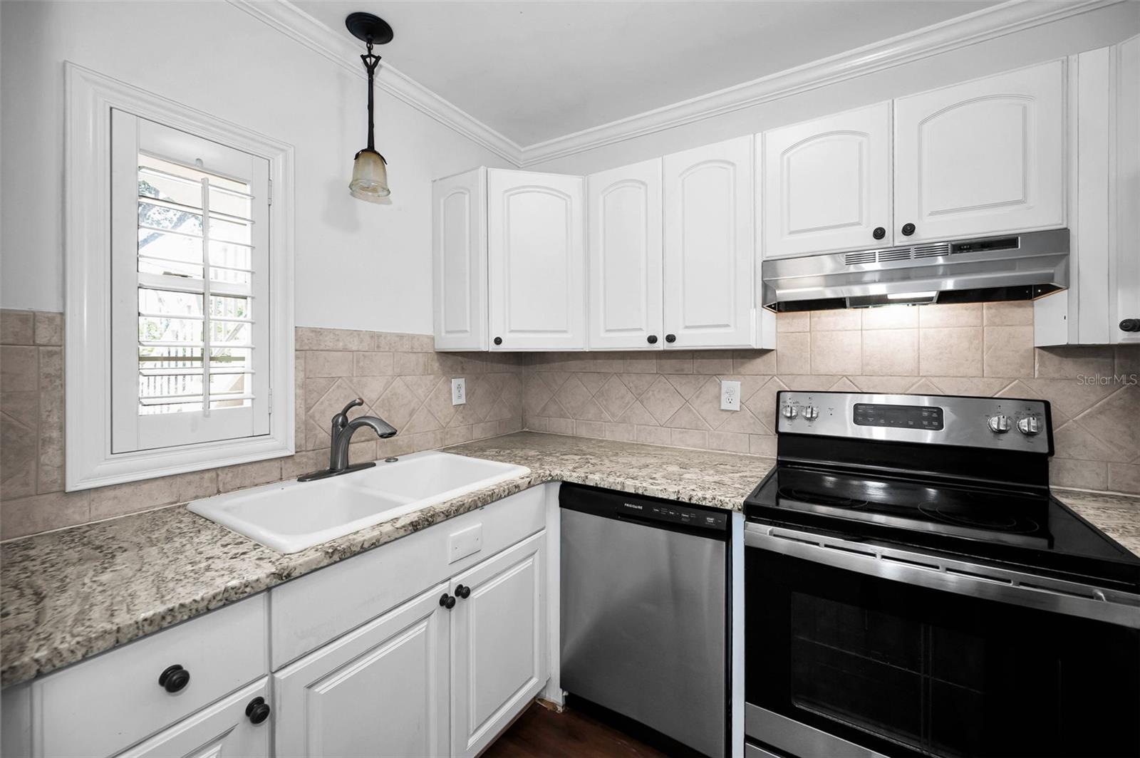 8301 BARDMOOR BLVD #109, SEMINOLE, FL, 33777