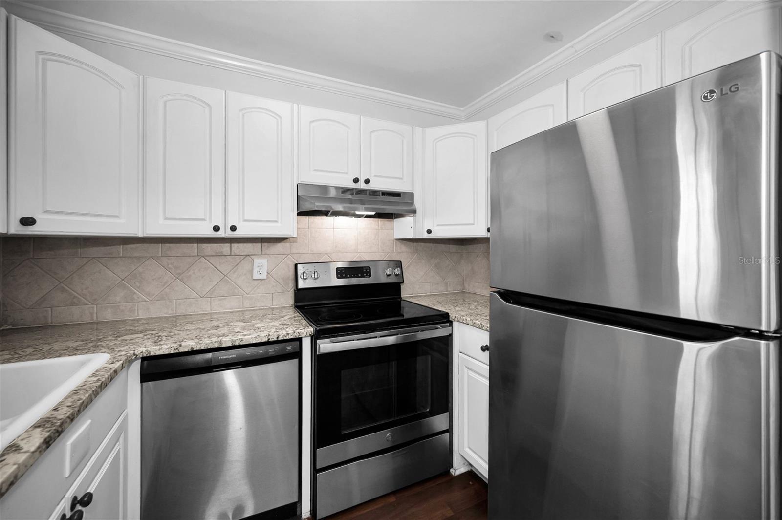 8301 BARDMOOR BLVD #109, SEMINOLE, FL, 33777