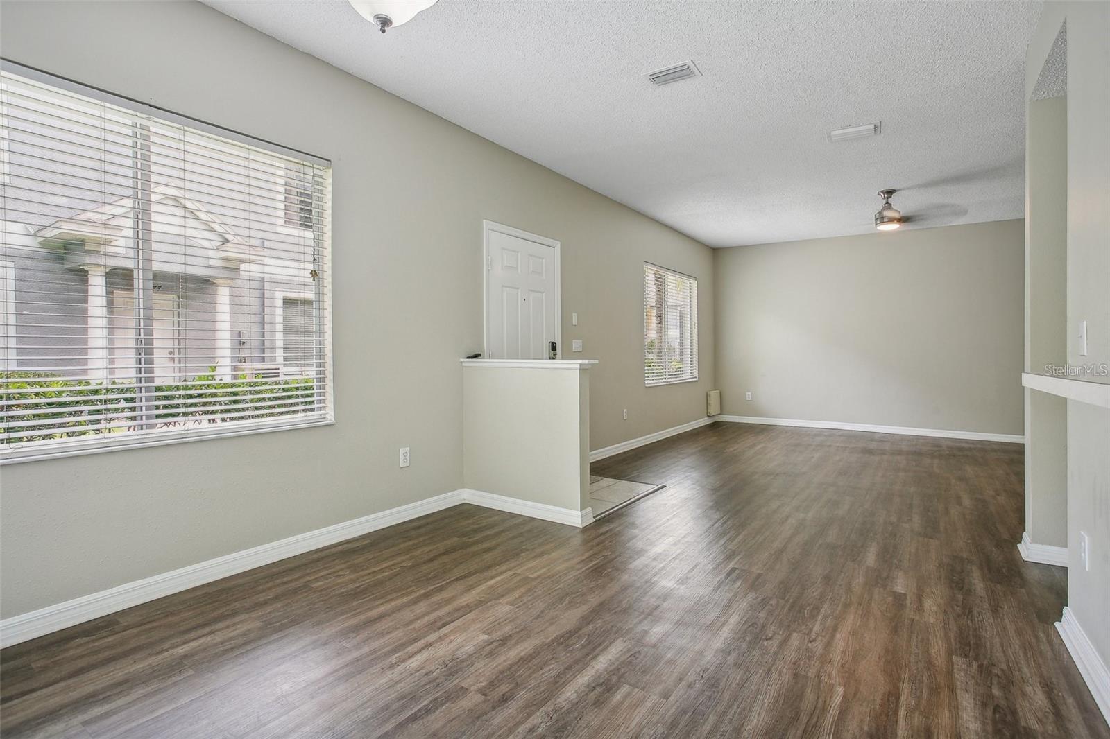 18181 PARADISE POINT DR, TAMPA, FL, 33647