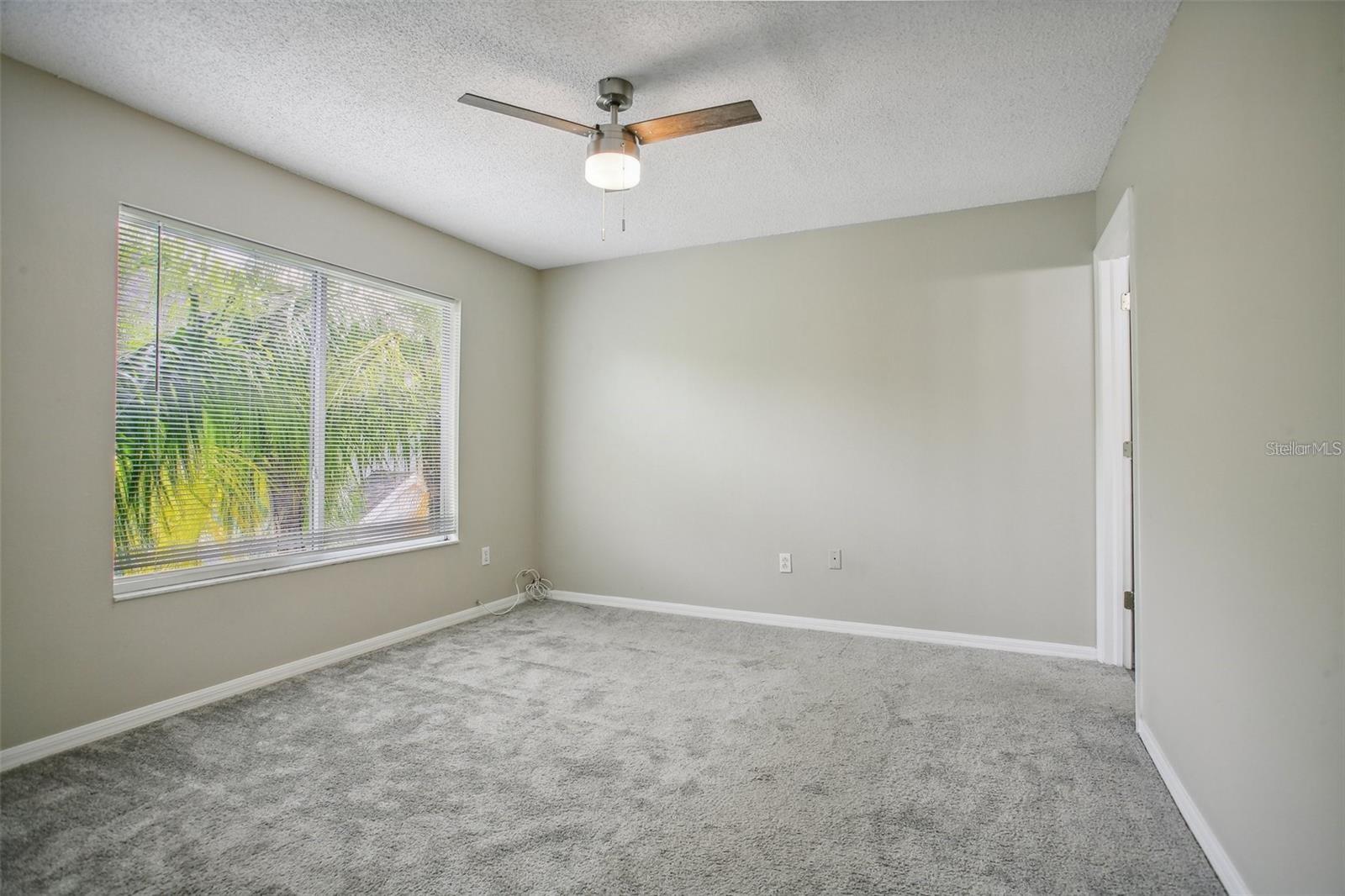 18181 PARADISE POINT DR, TAMPA, FL, 33647