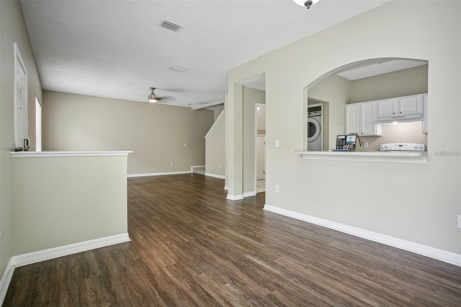 18181 PARADISE POINT DR, TAMPA, FL, 33647
