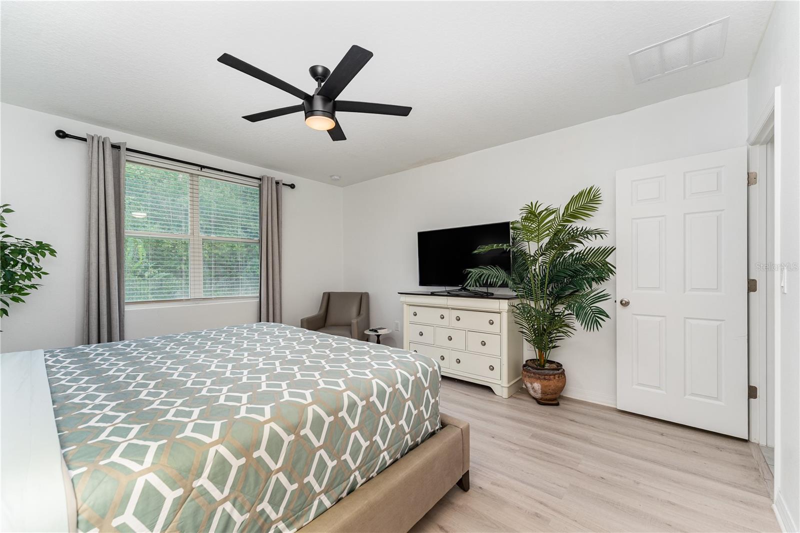 573 VISTA VILLAGES BLVD, DAVENPORT, FL, 33896