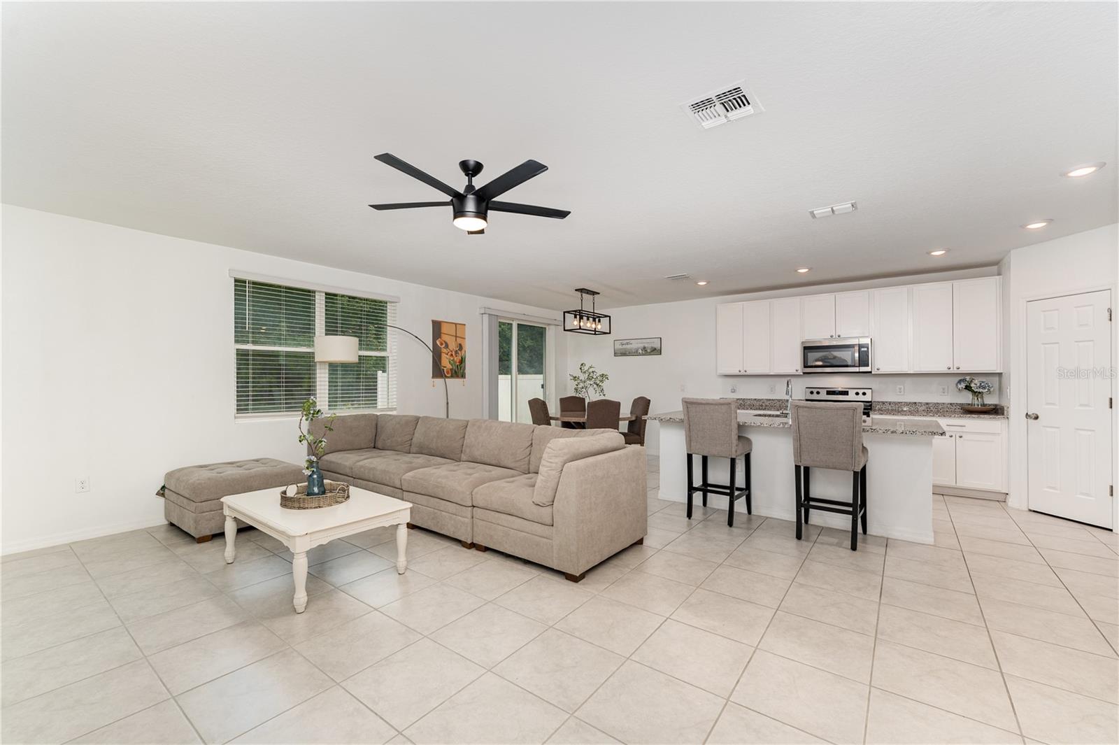 573 VISTA VILLAGES BLVD, DAVENPORT, FL, 33896