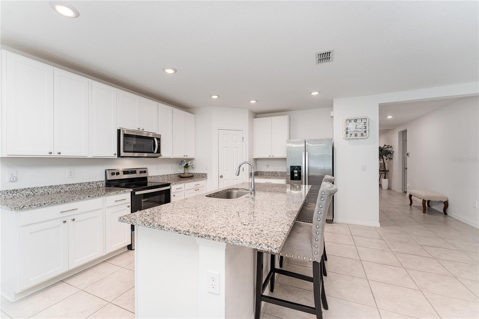 573 VISTA VILLAGES BLVD, DAVENPORT, FL, 33896