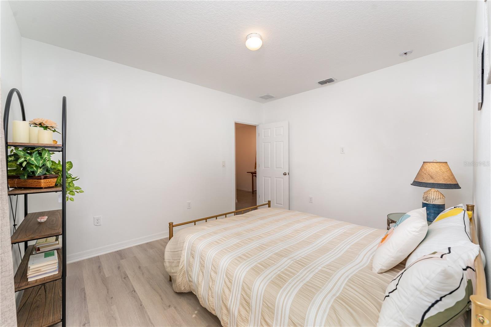 573 VISTA VILLAGES BLVD, DAVENPORT, FL, 33896