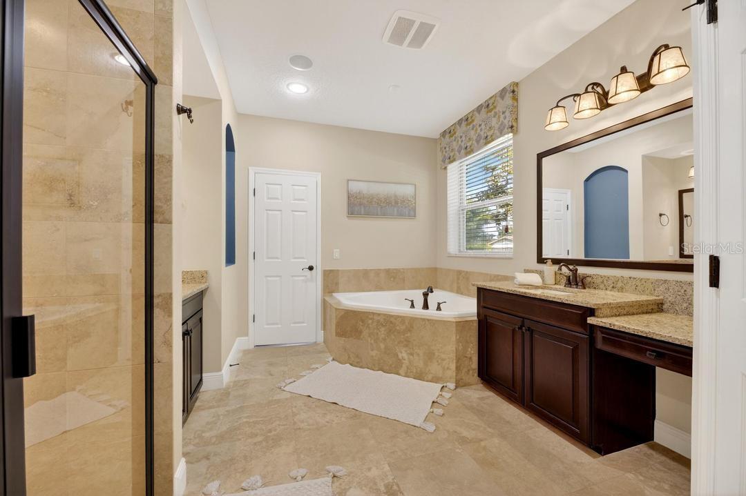 1823 BELLA CASA CT, TAMPA, FL, 33618