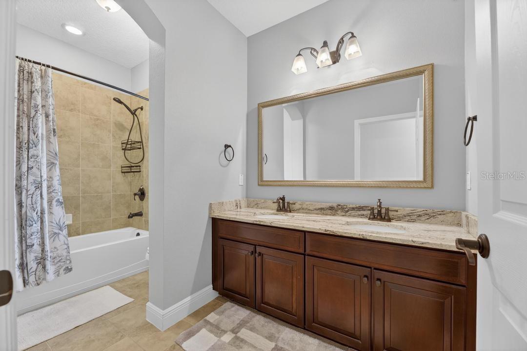 1823 BELLA CASA CT, TAMPA, FL, 33618