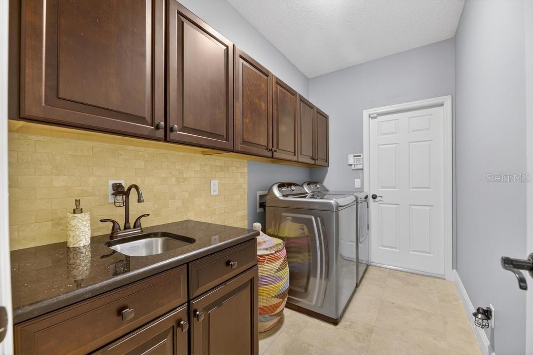 1823 BELLA CASA CT, TAMPA, FL, 33618