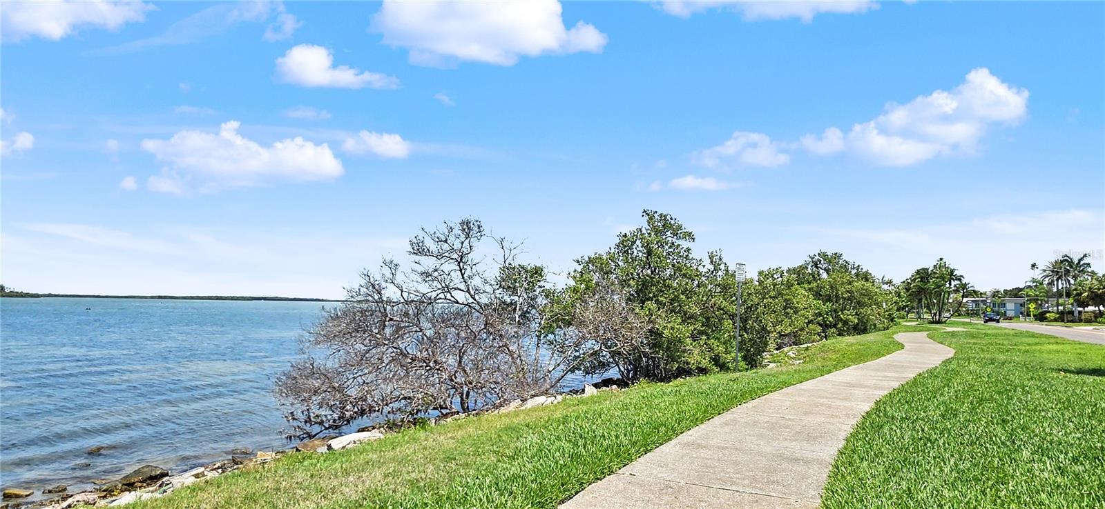 1963 EDGEWATER DR, CLEARWATER, FL, 33755