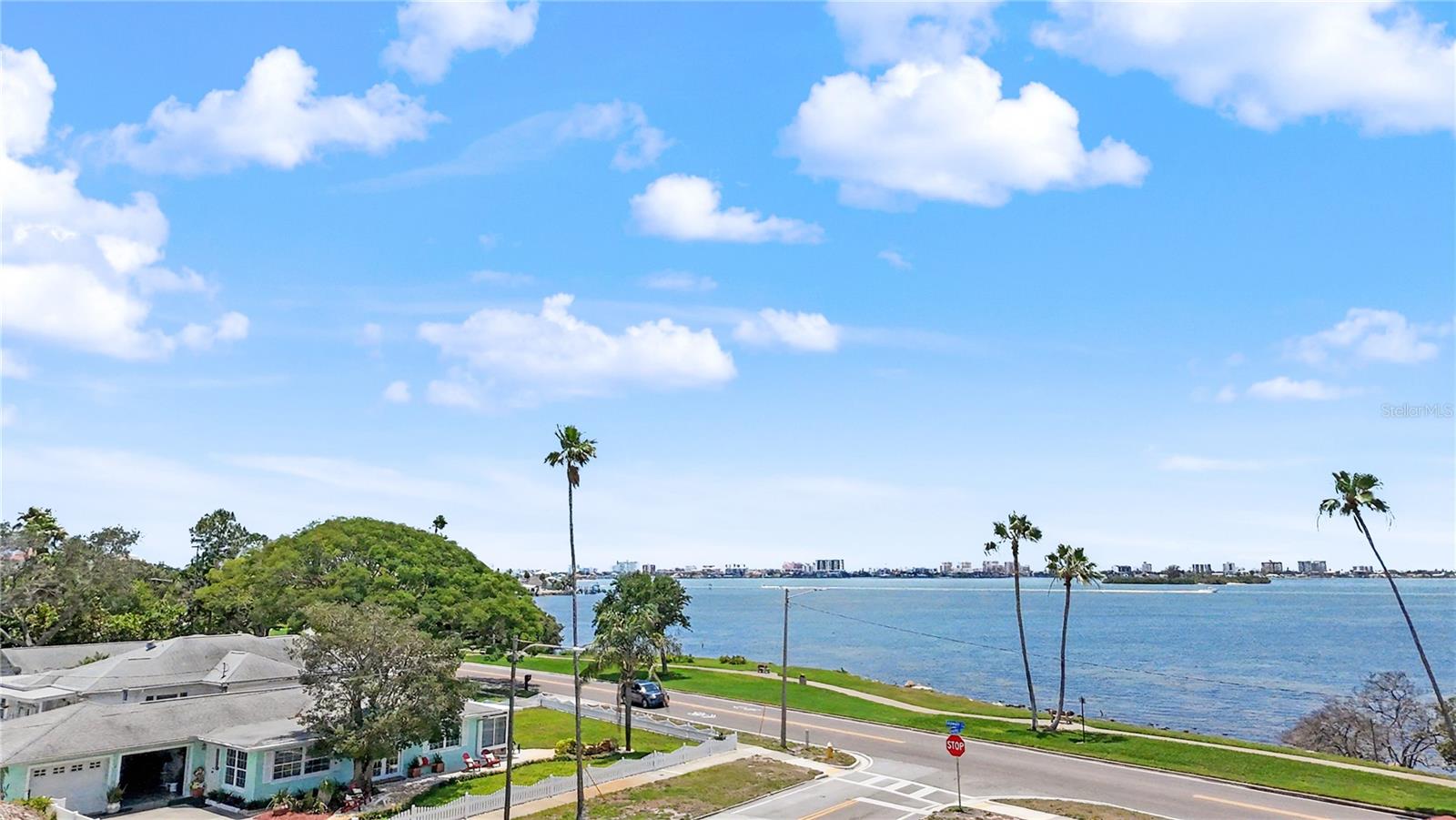 1963 EDGEWATER DR, CLEARWATER, FL, 33755