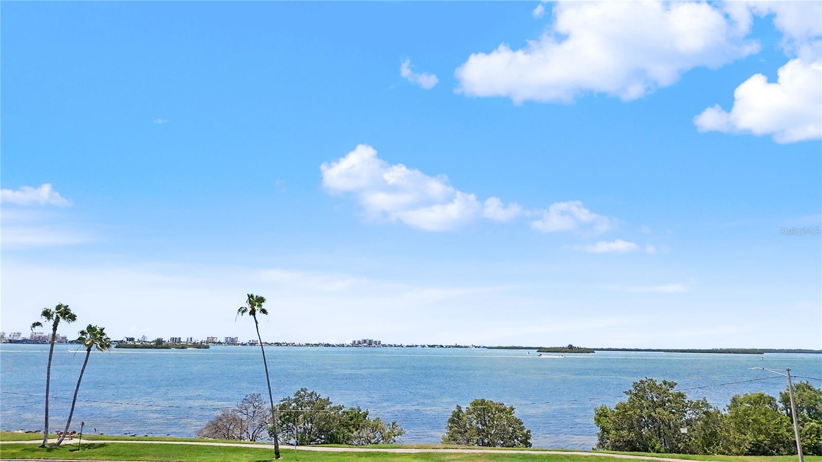 1963 EDGEWATER DR, CLEARWATER, FL, 33755
