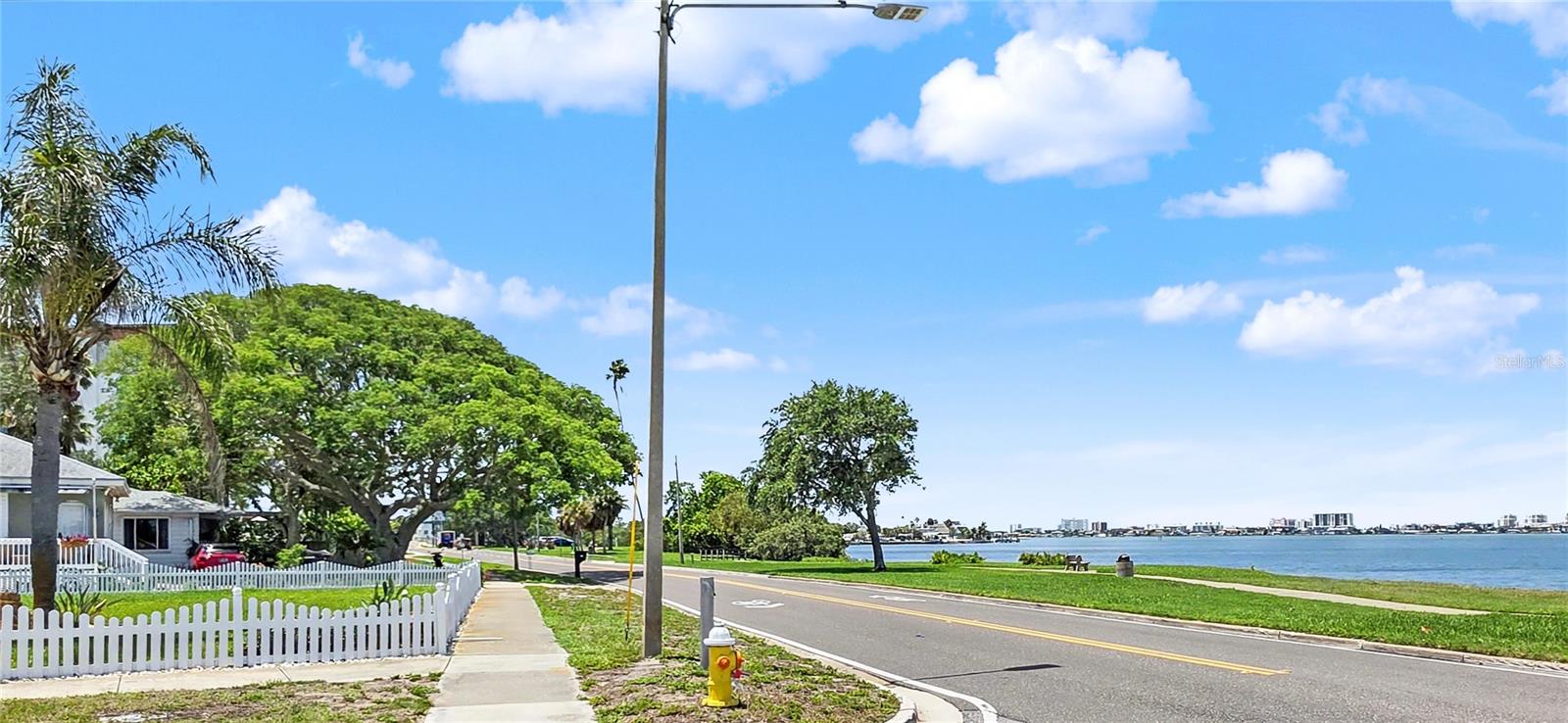 1963 EDGEWATER DR, CLEARWATER, FL, 33755