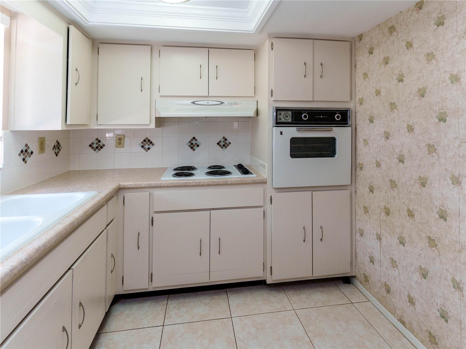 7024 MAYFIELD DR, PORT RICHEY, FL, 34668